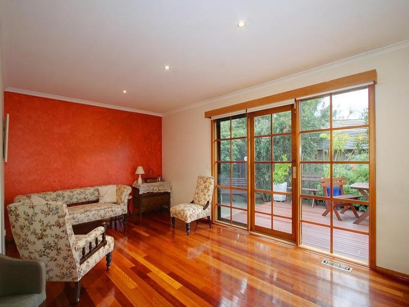 6B Stuart Avenue, Cheltenham VIC 3192