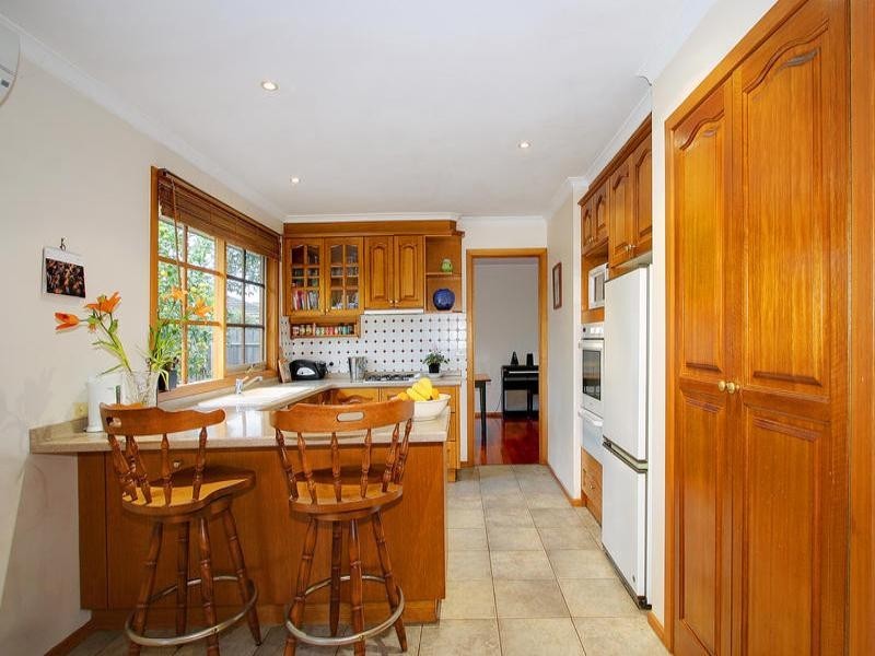 6B Stuart Avenue, Cheltenham VIC 3192