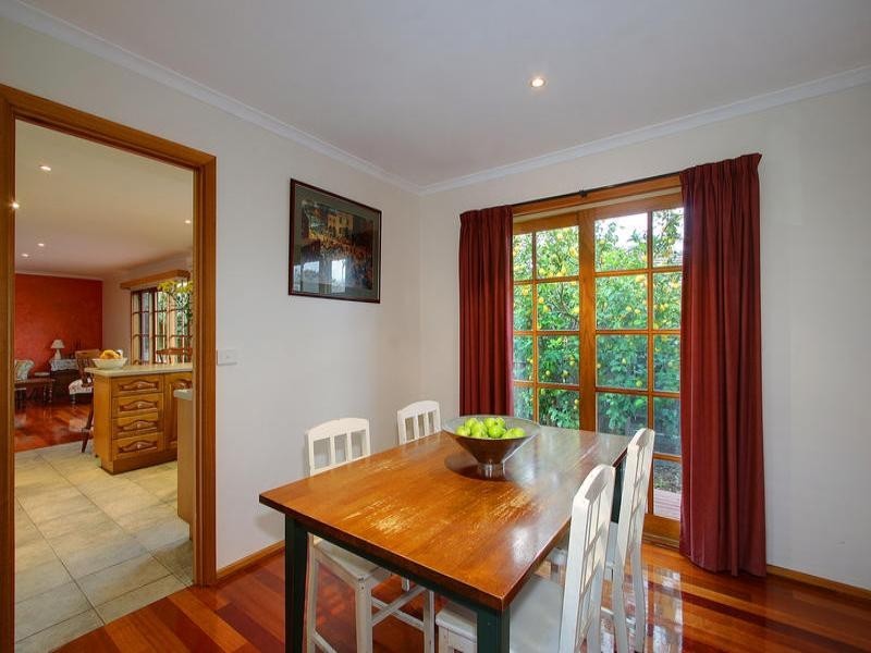 6B Stuart Avenue, Cheltenham VIC 3192