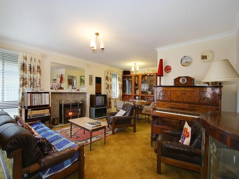 31 Edmond Street, Parkdale VIC 3195