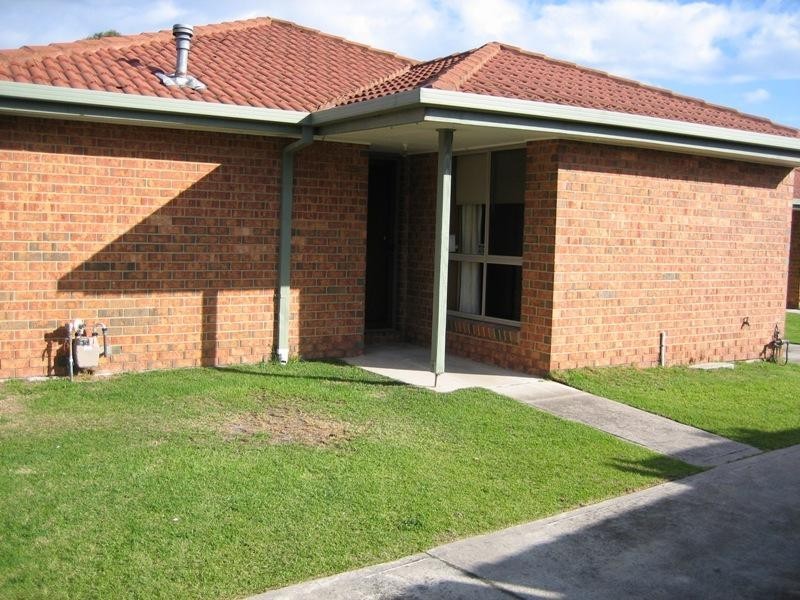 2/24 Wells Road, Seaford VIC 3198