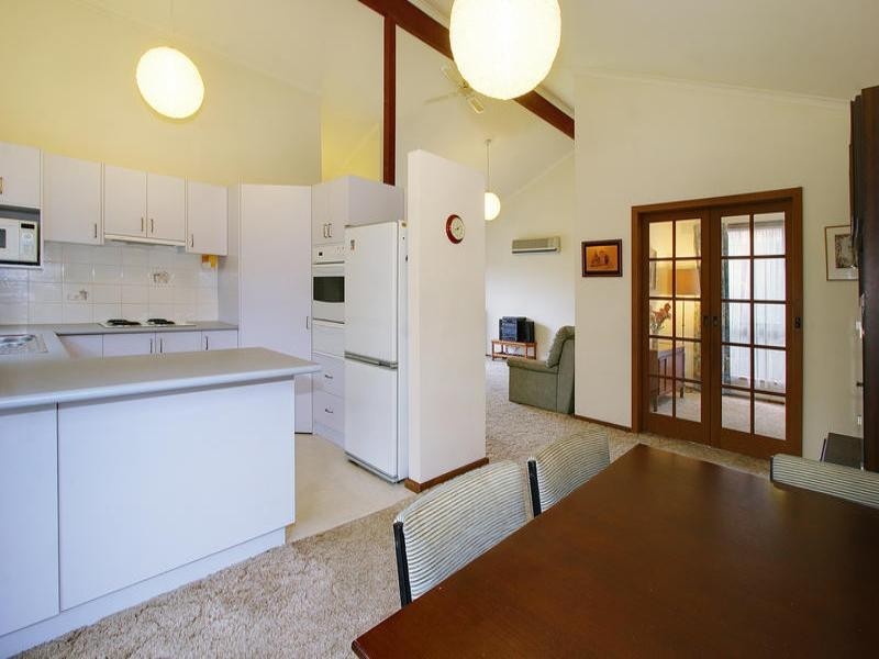 1 Oregon Close, Cheltenham VIC 3192