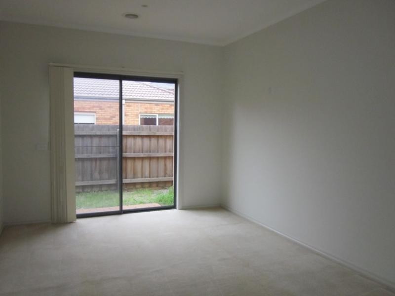 6 Soutar Place, Heatherton VIC 3202