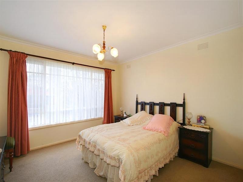 21 Eunice Drive, Cheltenham VIC 3192