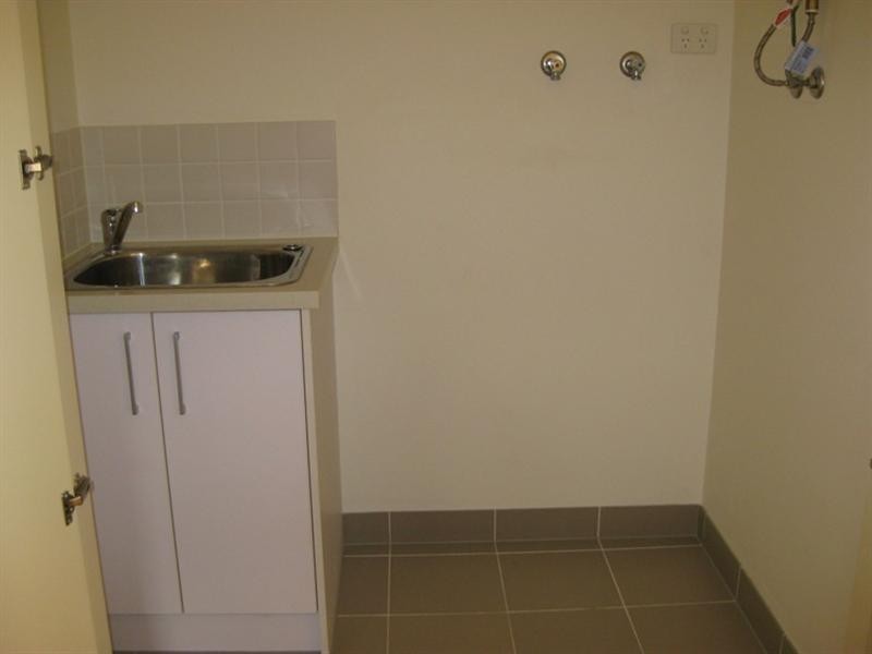 1/3 Evergreen Circuit, Cheltenham VIC 3192