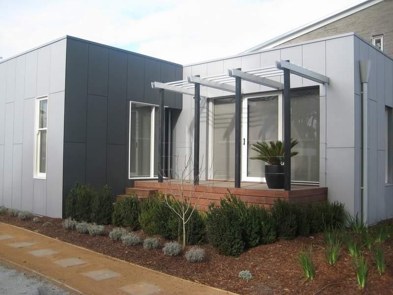 1/3 Evergreen Circuit, Cheltenham VIC 3192