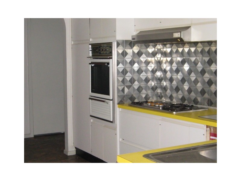 12 Herbert Street, Parkdale VIC 3195