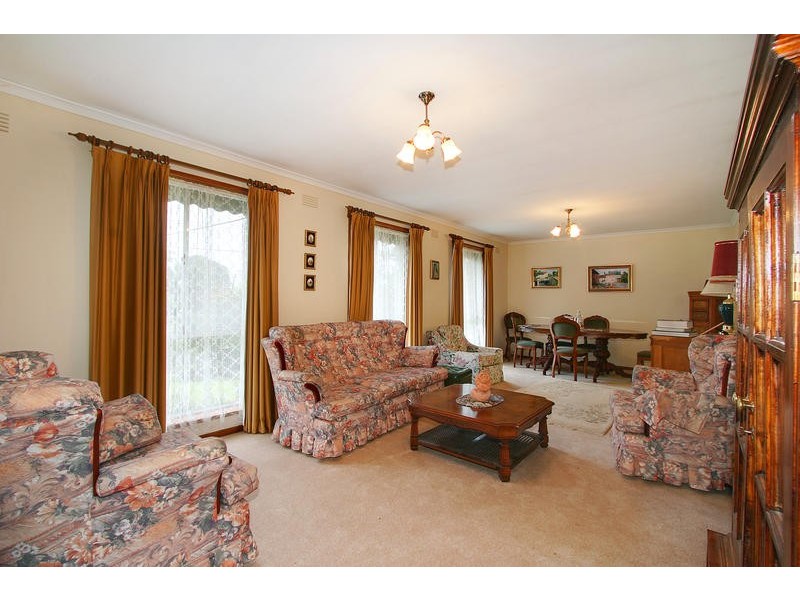 4 Callaghan Court, Cheltenham VIC 3192