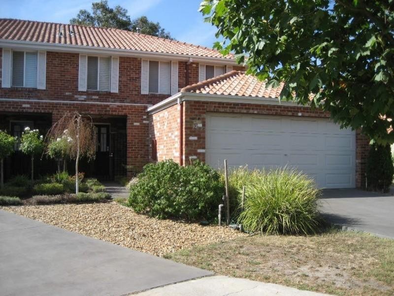 12 Harry Court, Dingley Village VIC 3172