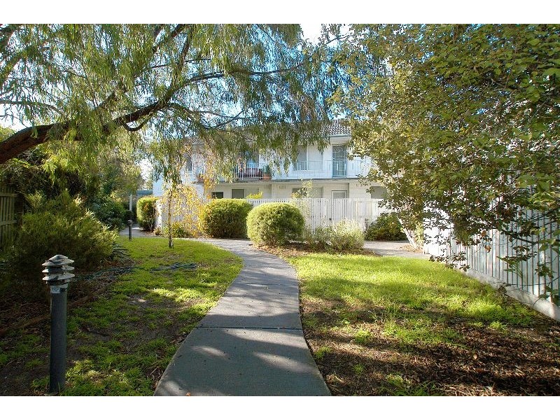 6/107 Warrigal Road, Mentone VIC 3194