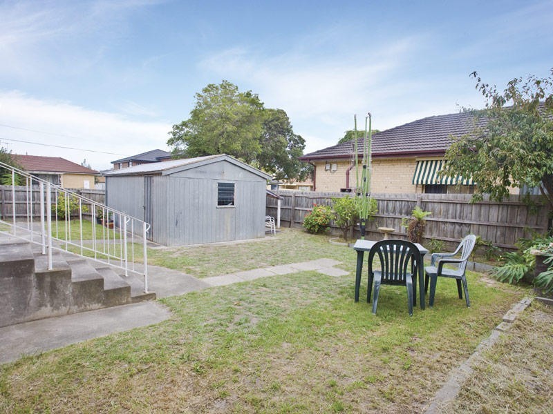 19 Rosewarne Avenue, Cheltenham VIC 3192