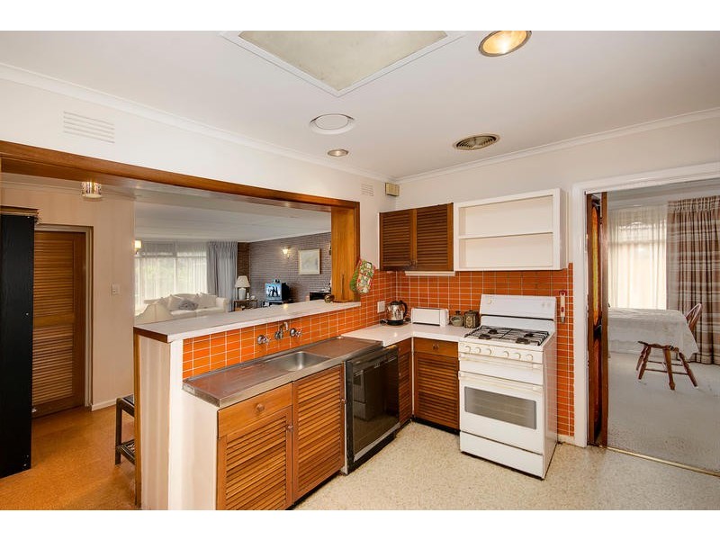 5 Tenham Grove, Cheltenham VIC 3192