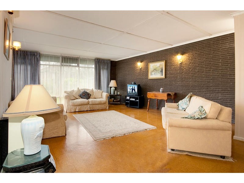 5 Tenham Grove, Cheltenham VIC 3192