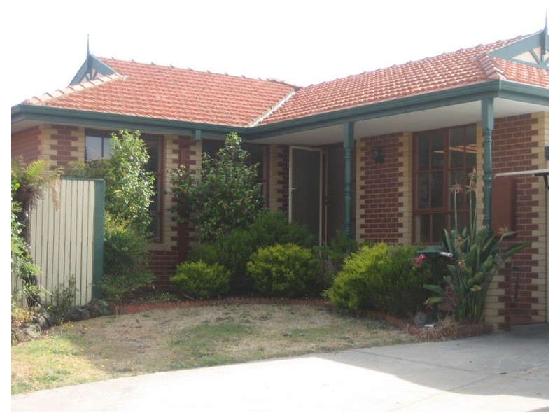 24 Oploo Court, Dingley Village VIC 3172