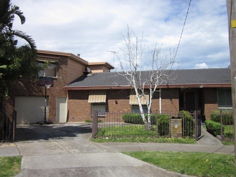 4 Rivoli Court, Dingley Village VIC 3172