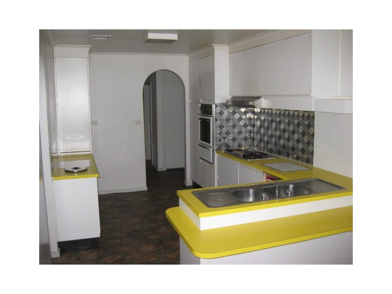 12 Herbert Street, Parkdale VIC 3195