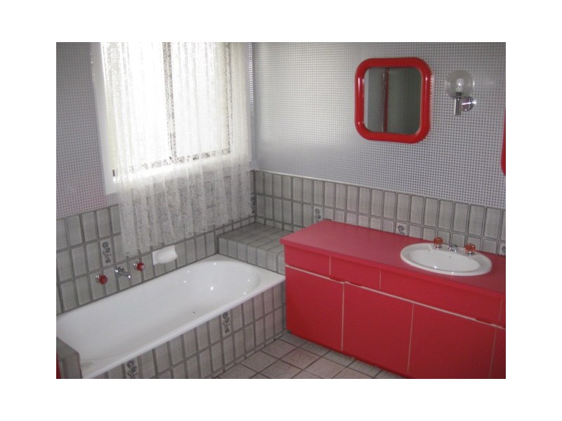 12 Herbert Street, Parkdale VIC 3195