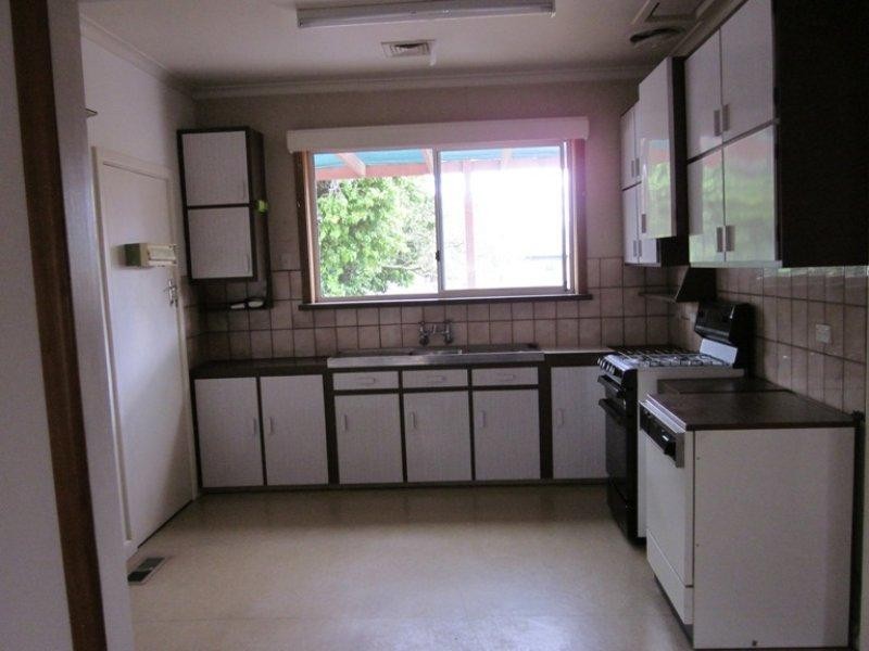 18 Mernda Avenue, Cheltenham VIC 3192