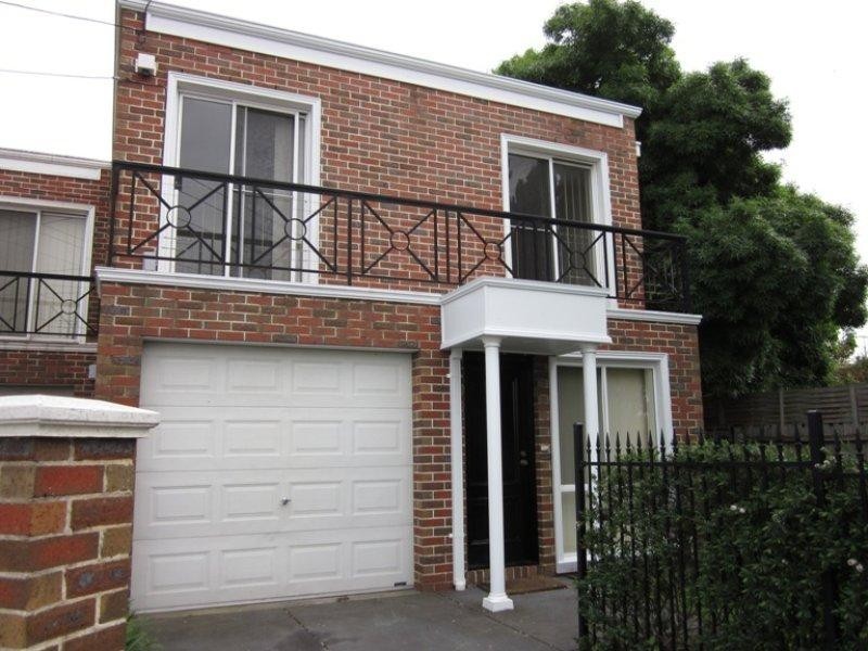 3/1 Oak Avenue, Mentone VIC 3194