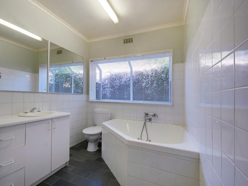 46 Weatherall Road, Cheltenham VIC 3192