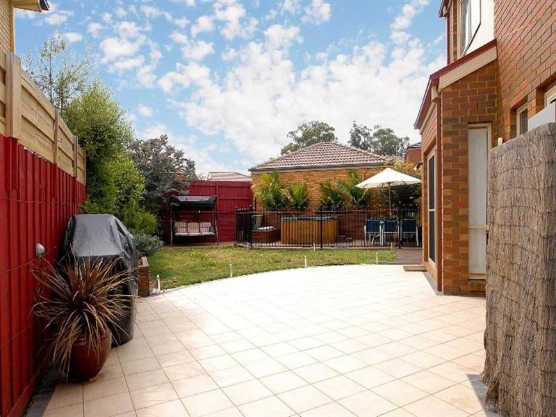 24 Baltusrol Circuit, Heatherton VIC 3202