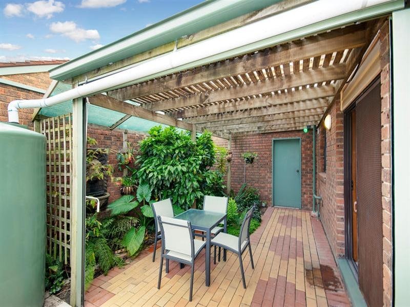 11 Woodland Drive, Cheltenham VIC 3192