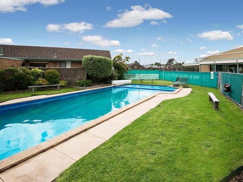 11 Woodland Drive, Cheltenham VIC 3192