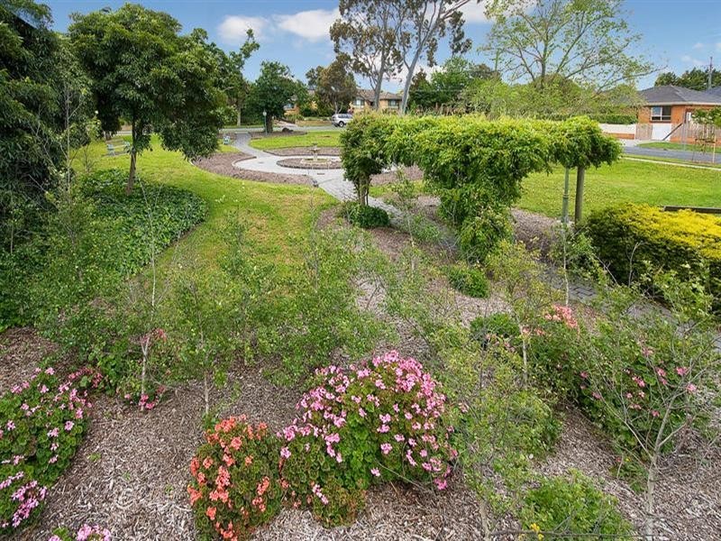 11 Woodland Drive, Cheltenham VIC 3192