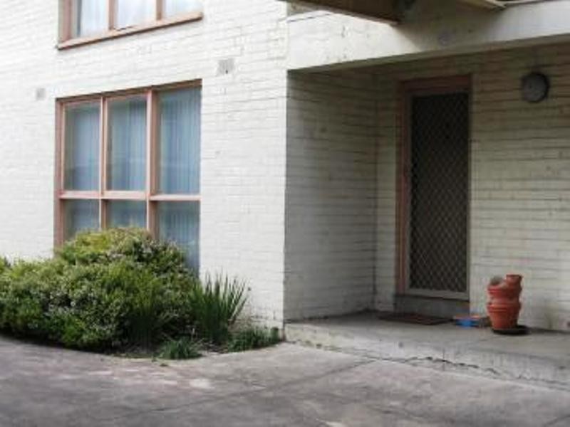 2/1379 Nepean Highway, Cheltenham VIC 3192