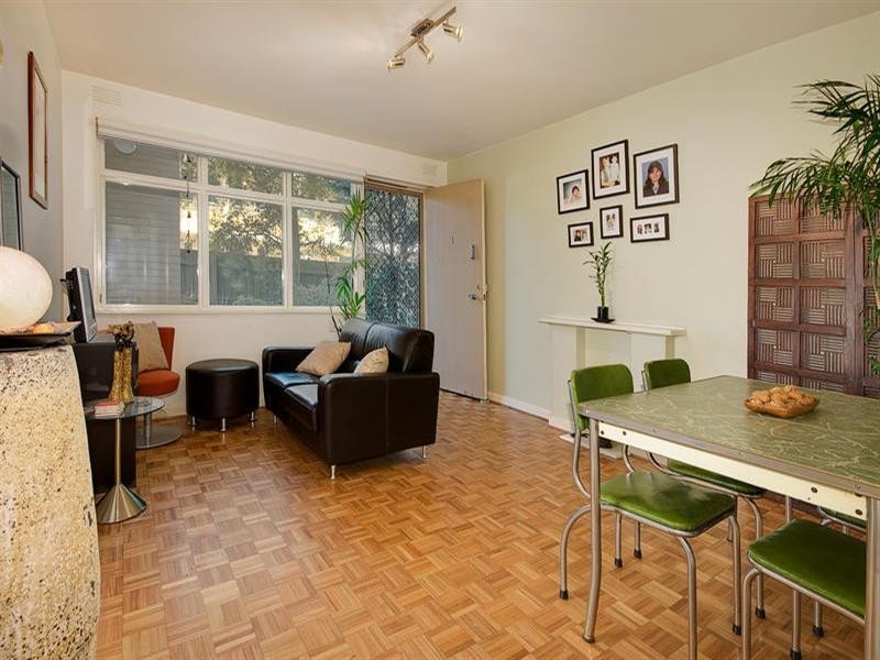 1/33 Byron Street, Elwood VIC 3184