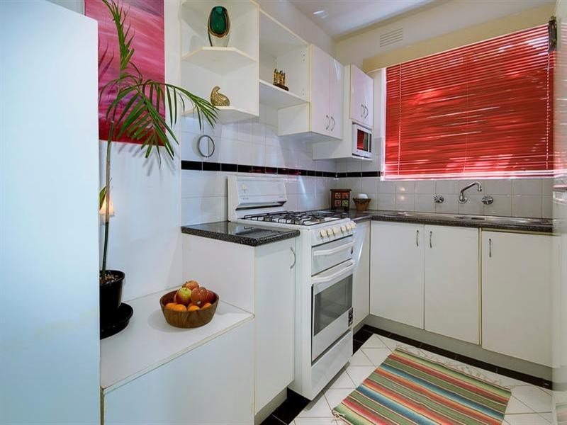 1/33 Byron Street, Elwood VIC 3184