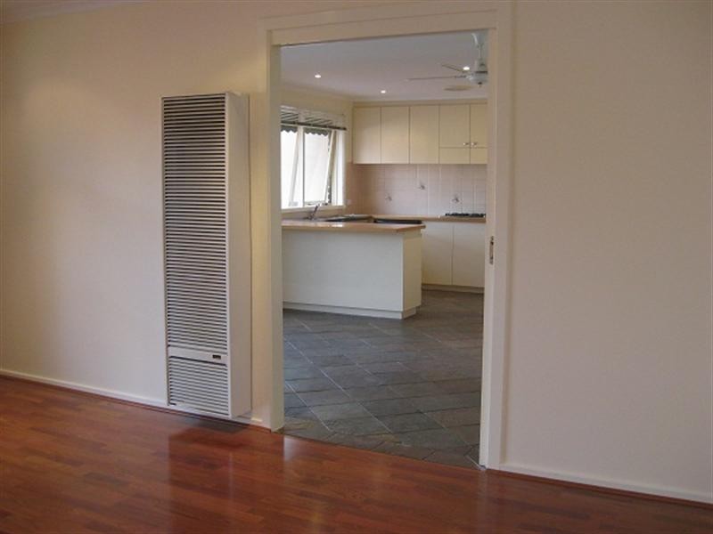 22 Sandleford Place, Dingley Village VIC 3172