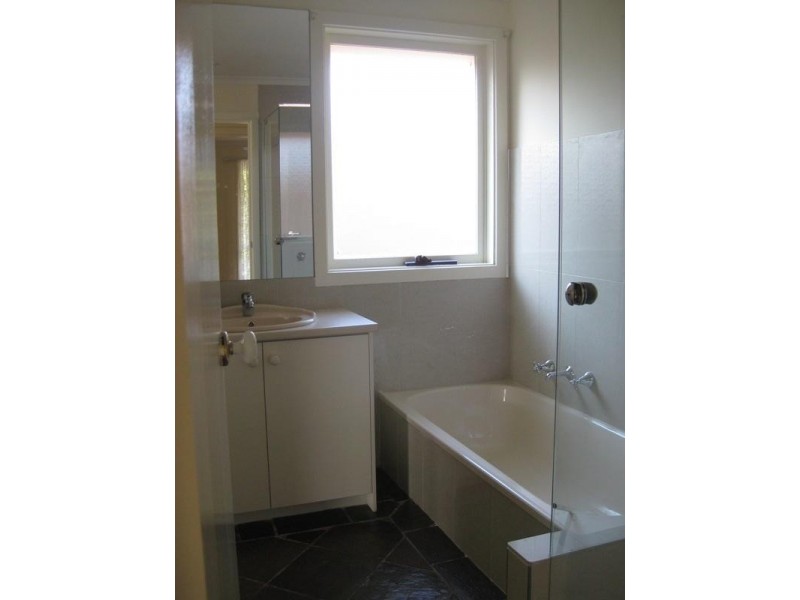 22 Sandleford Place, Dingley Village VIC 3172