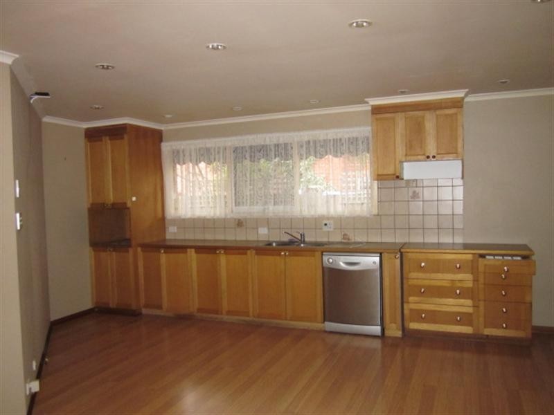 17 Inverness Street, Clarinda VIC 3169