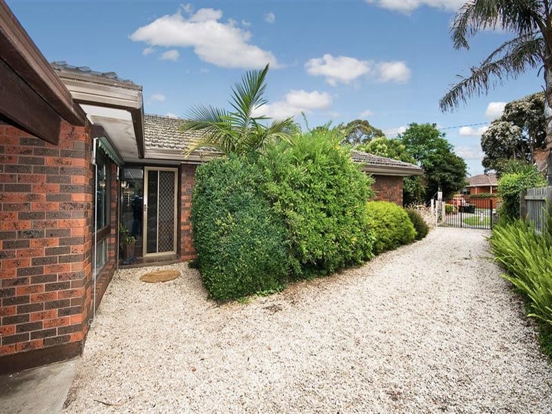 23 Allnutt Parade, Cheltenham VIC 3192