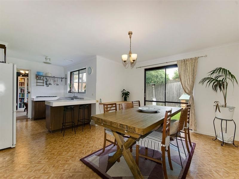 23 Allnutt Parade, Cheltenham VIC 3192