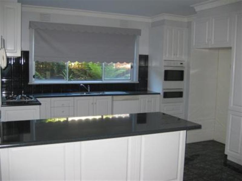 72 Village Drive, Dingley Village VIC 3172