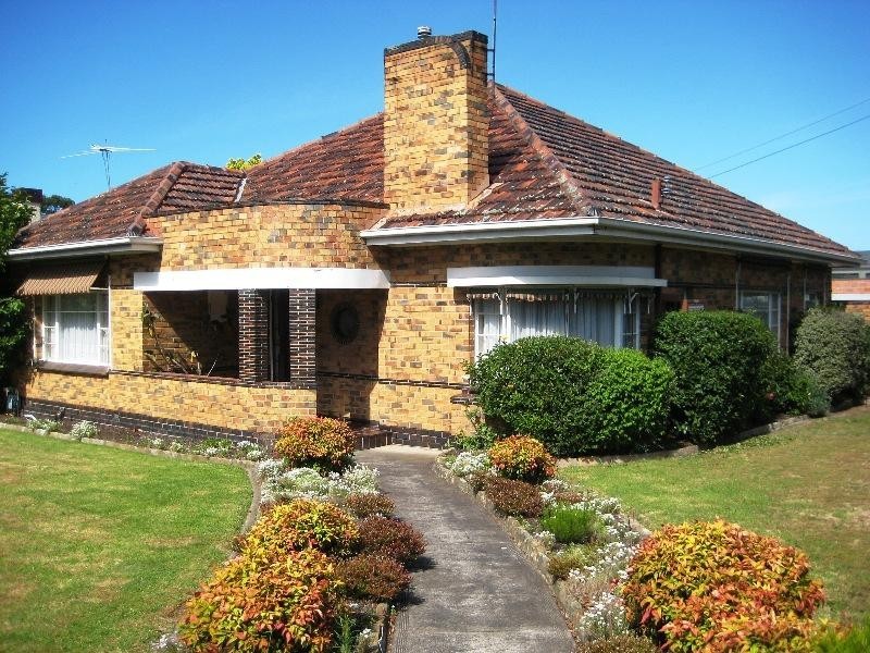 193 Charman Road, Cheltenham VIC 3192