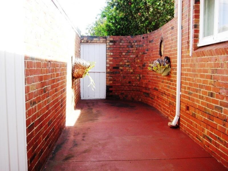 193 Charman Road, Cheltenham VIC 3192