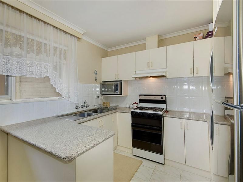 4/7 Weymar Street, Cheltenham VIC 3192