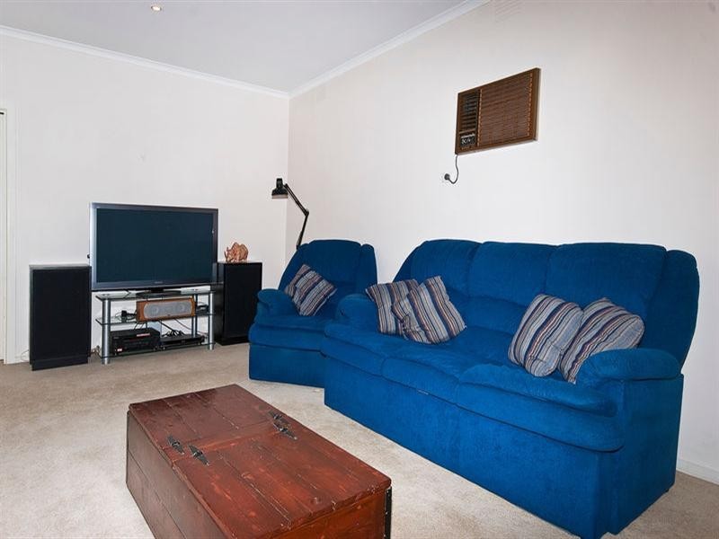 9 Bernard Street, Cheltenham VIC 3192