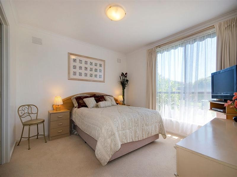 6 Everest Drive, Cheltenham VIC 3192