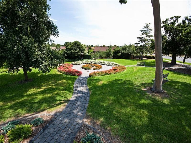 6 Everest Drive, Cheltenham VIC 3192