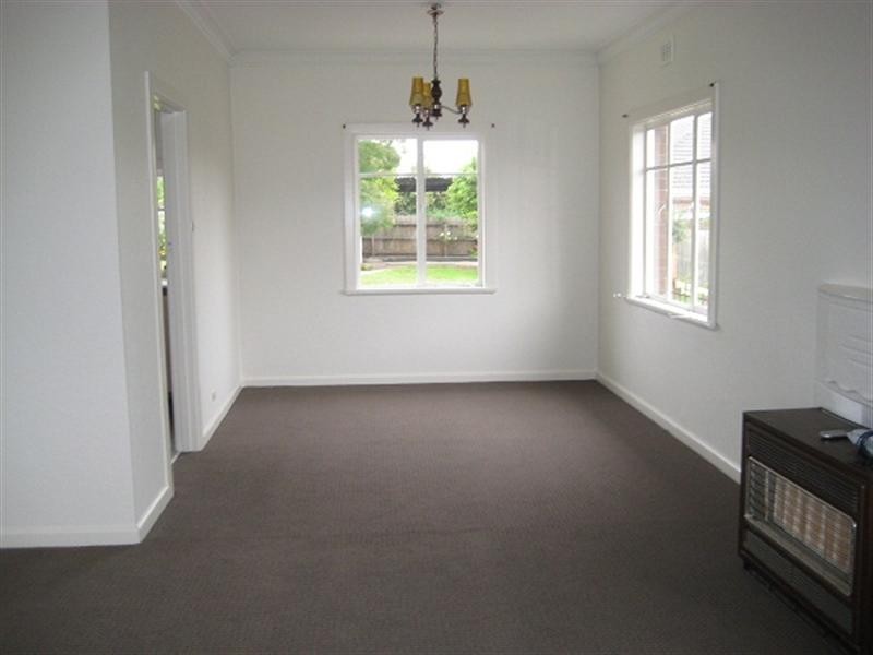 19 Axelton Street, Cheltenham VIC 3192