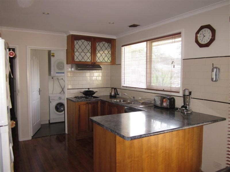 18 Pankina Court, Dingley Village VIC 3172