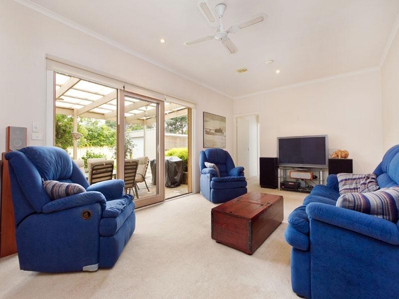 9 Bernard Street, Cheltenham VIC 3192