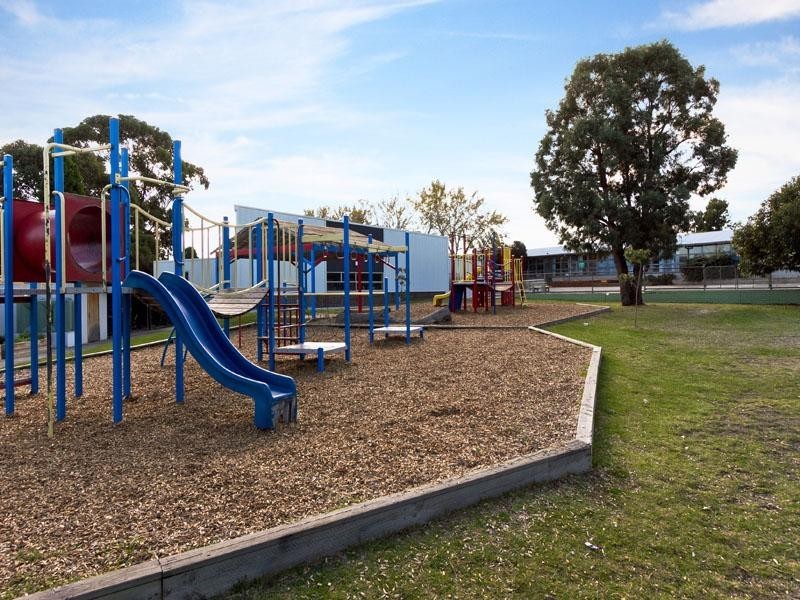 1 Avalon Court, Cheltenham VIC 3192