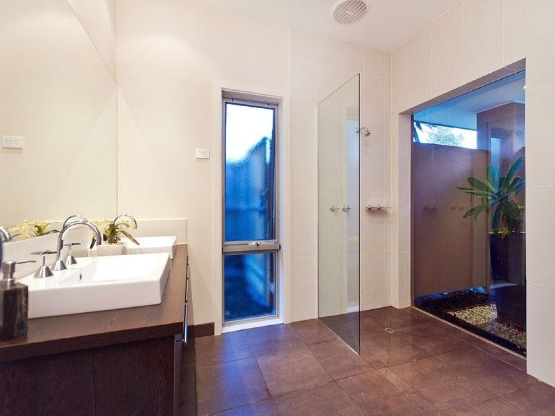 15 Island Point Avenue, Waterways VIC 3195