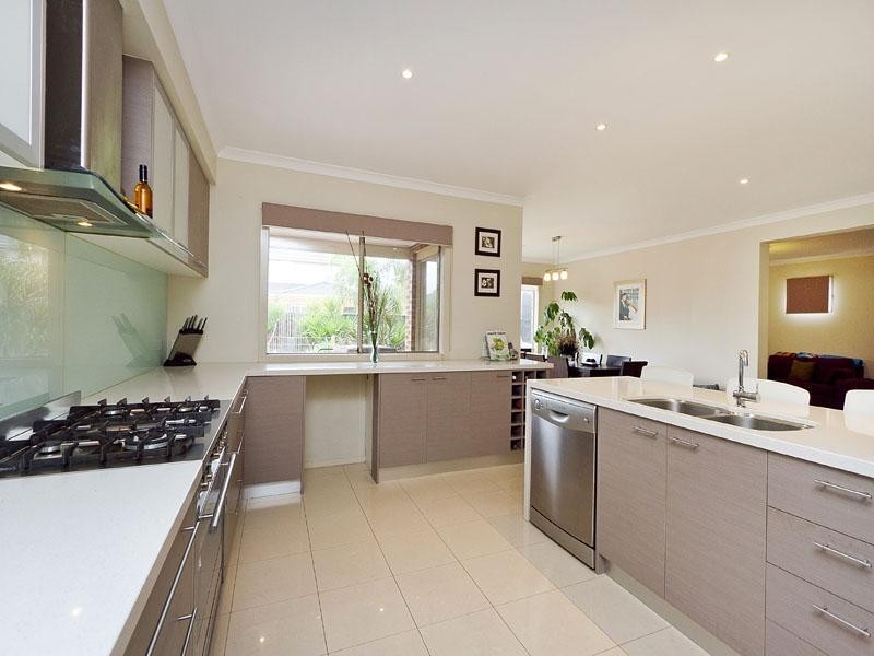 14 Teeside Way, Keysborough VIC 3173