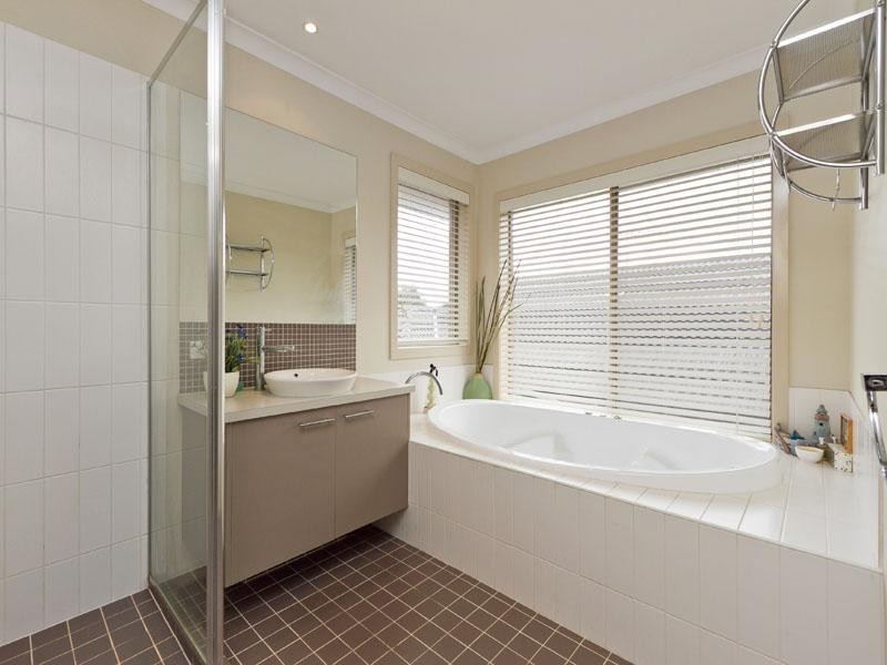14 Teeside Way, Keysborough VIC 3173